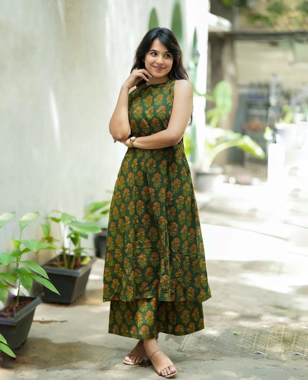 Green Floral Printed Sleeveless Layered Kurta with Matching Pants