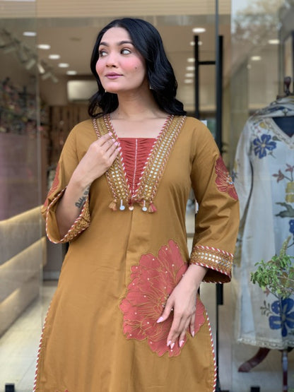 Viral 3 flower dupatta Set