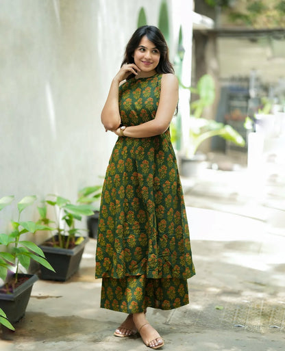 Green Floral Printed Sleeveless Layered Kurta with Matching Pants
