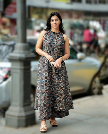Multicolor Printed Sleeveless Kurta & Palazzo Set – Boho Ethnic Wear for Women