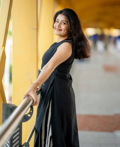 Black Abstract Printed Sleeveless Kurta & Striped Pant Set for Women