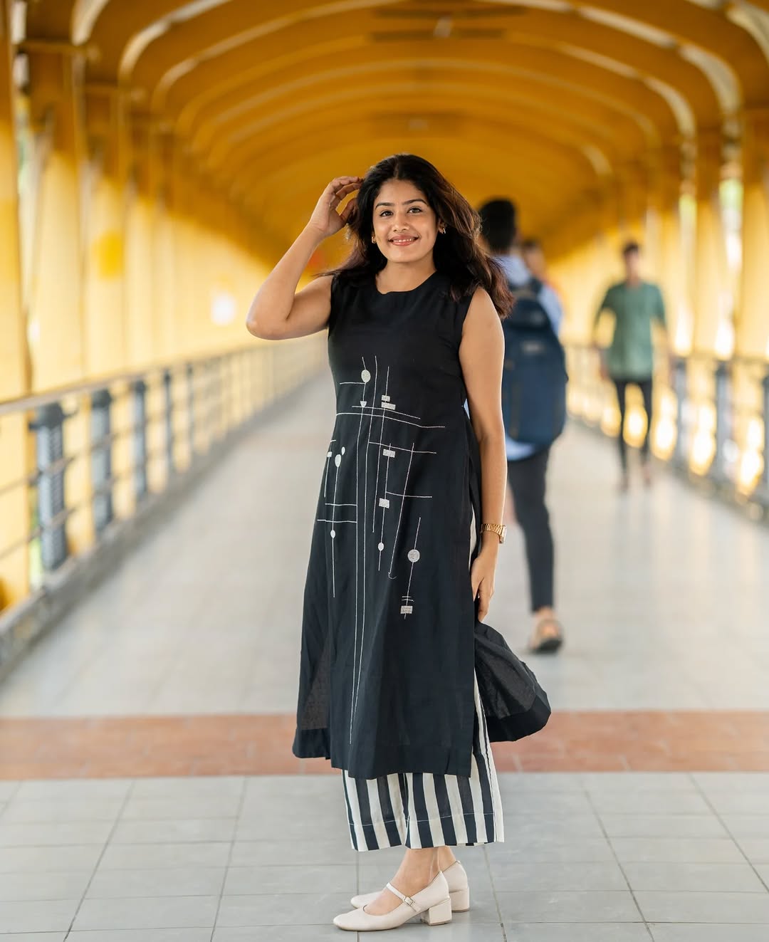 Black Abstract Printed Sleeveless Kurta & Striped Pant Set for Women