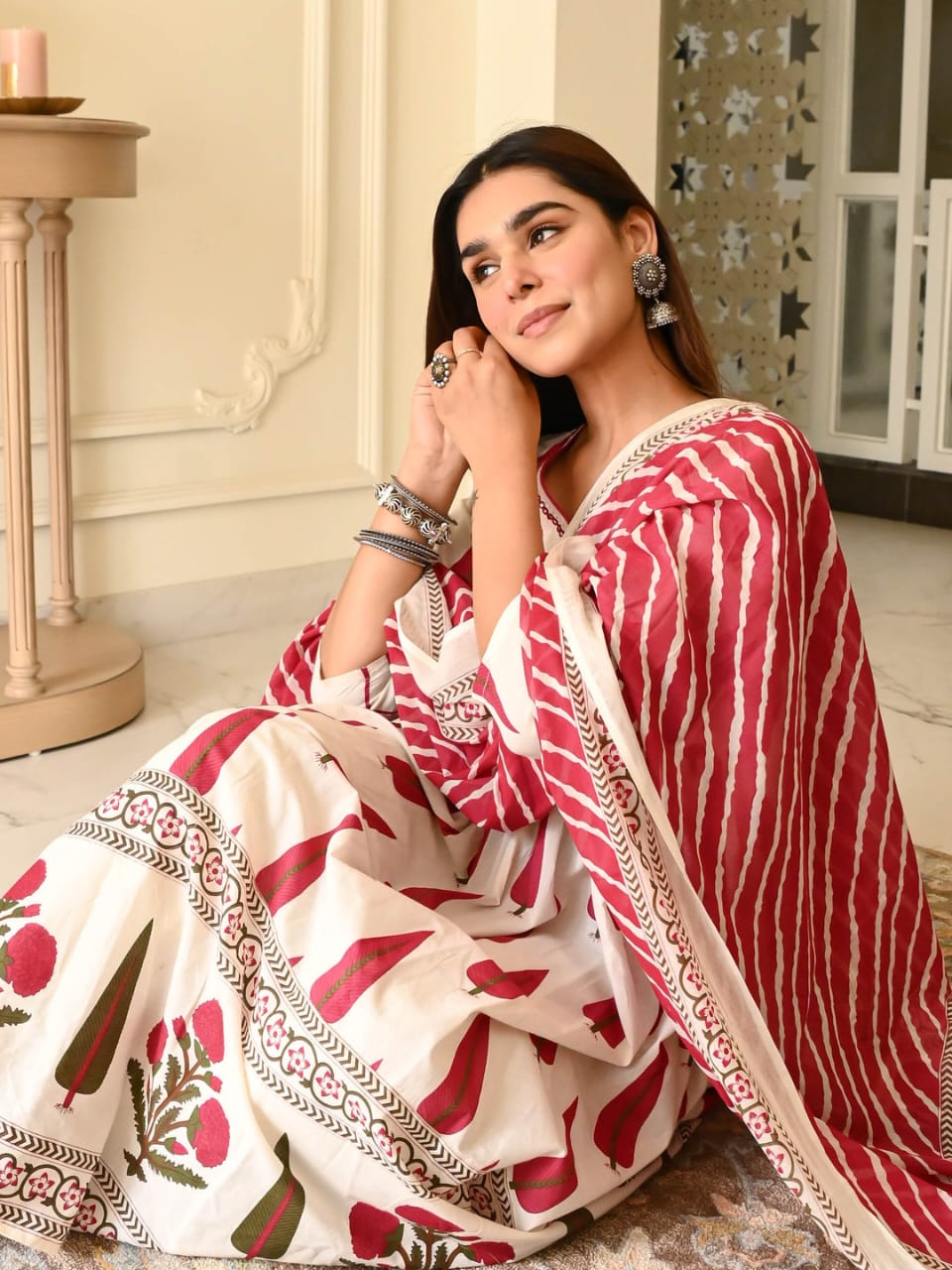 Women flowers print kurta pant dupatta set