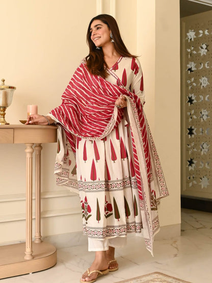 Women flowers print kurta pant dupatta set