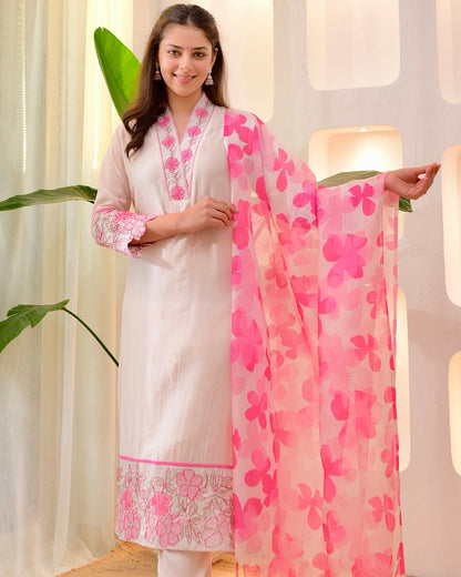BLUSH PINK FLORAL THREADWORK KURTA PANT DUPATTA SUIT