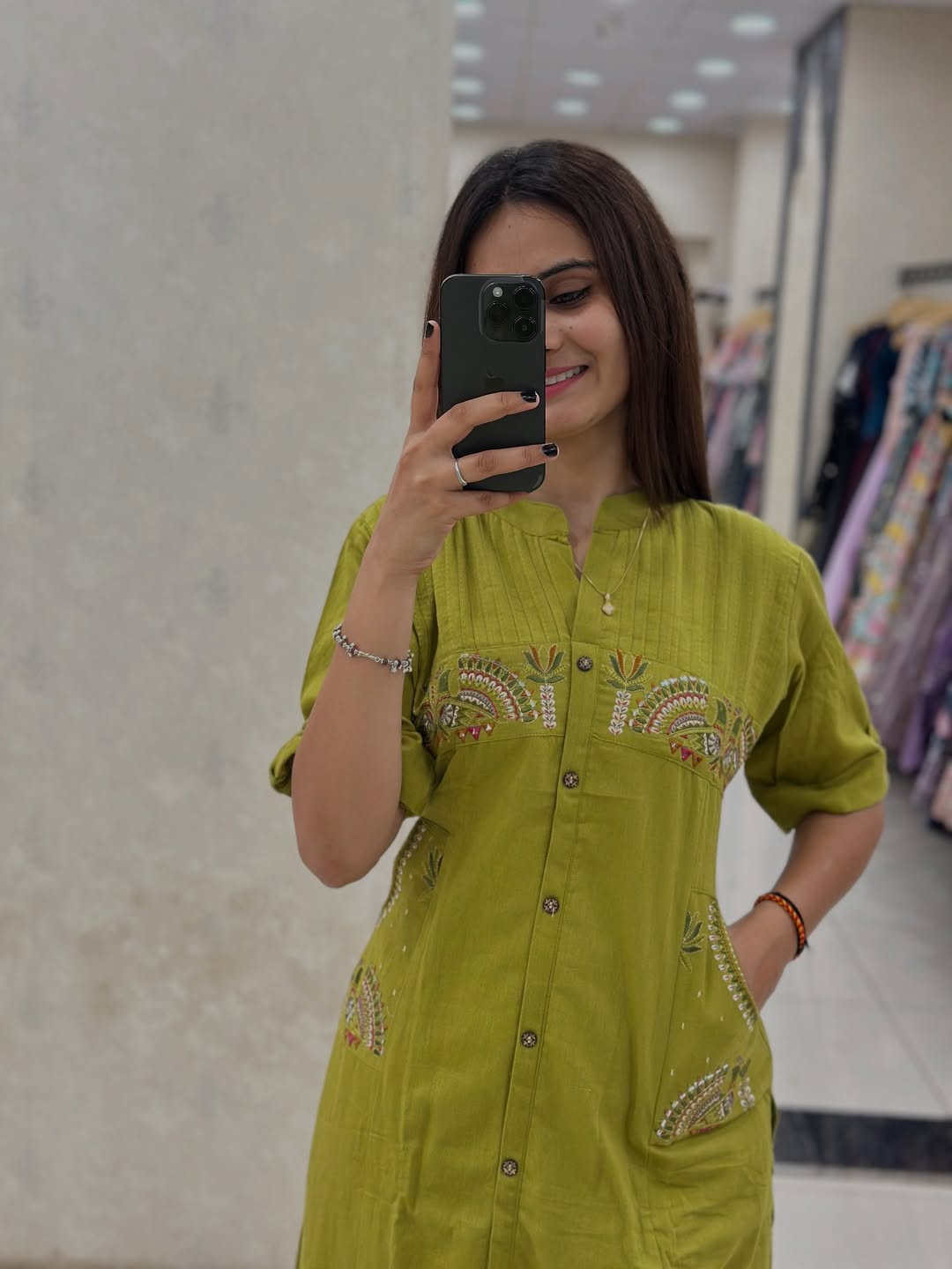 Women Embroidery Kurta Set