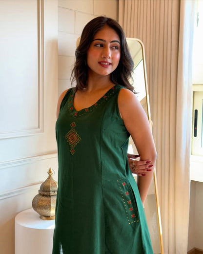 EMBROIDERY WORK A LINE KURTI PANT SET WITH BOTH SIDES POCKETS sett