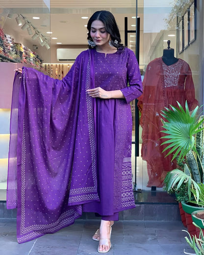 Women Purple Zari Cotton Kurta Pant and Mulmul Dupatta set