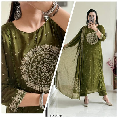 Women Green Cotton Embroidery Circle Kurta Pant and Dupatta set