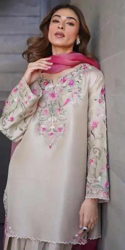 Lahriya Suit Set